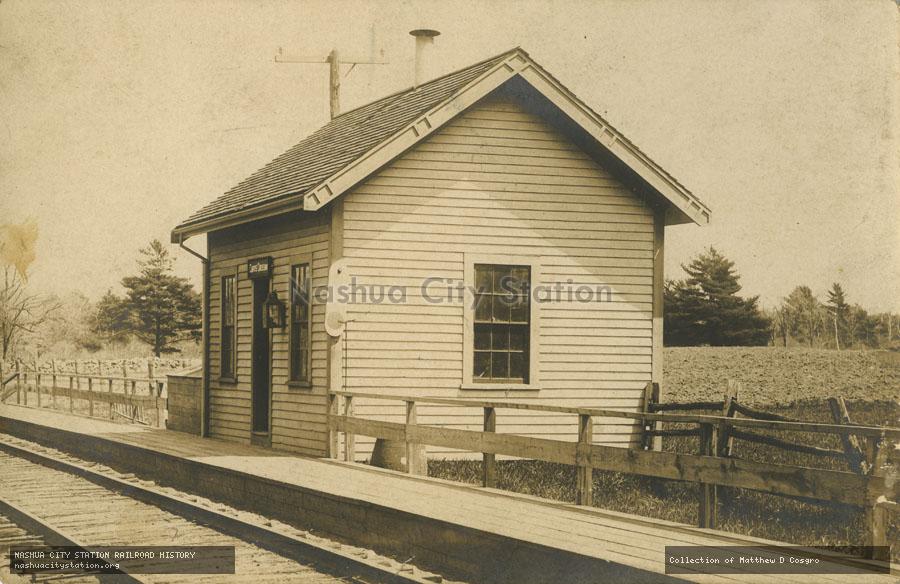 Postcard: Curtis Crossing station